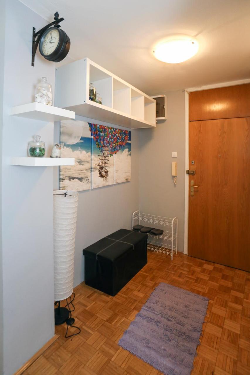 Modern Apartment With Free Parking Новий Сад Екстер'єр фото